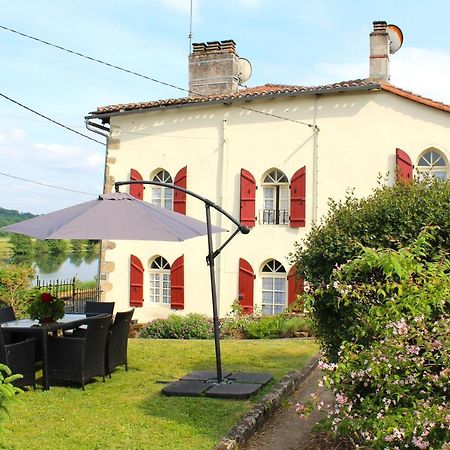 La Maison Du Passeur Availles-Limouzine 外观 照片