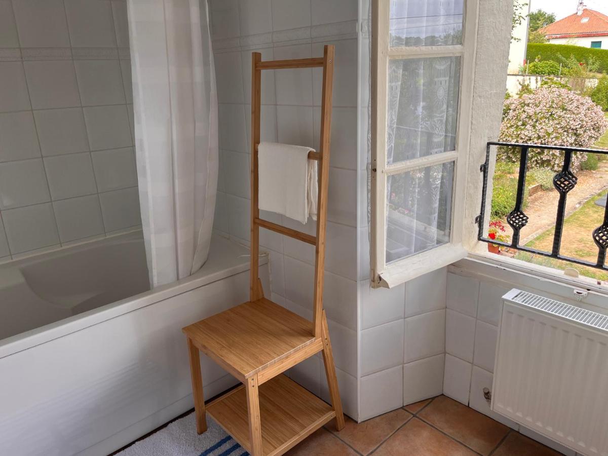 La Maison Du Passeur Availles-Limouzine 外观 照片